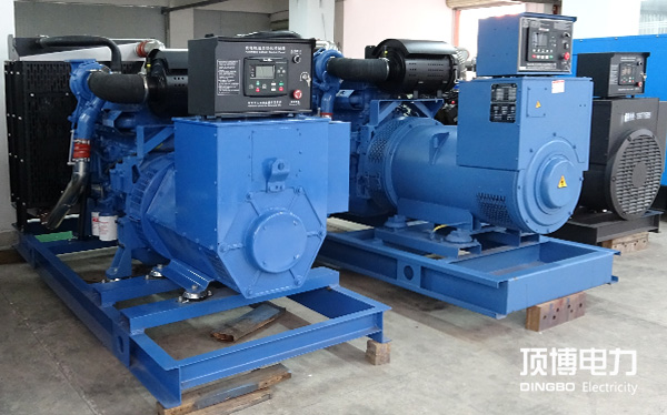 穩(wěn)定電力的新選擇：頂博柴油發(fā)電機組高效應(yīng)對暴雨、干旱等極端天氣